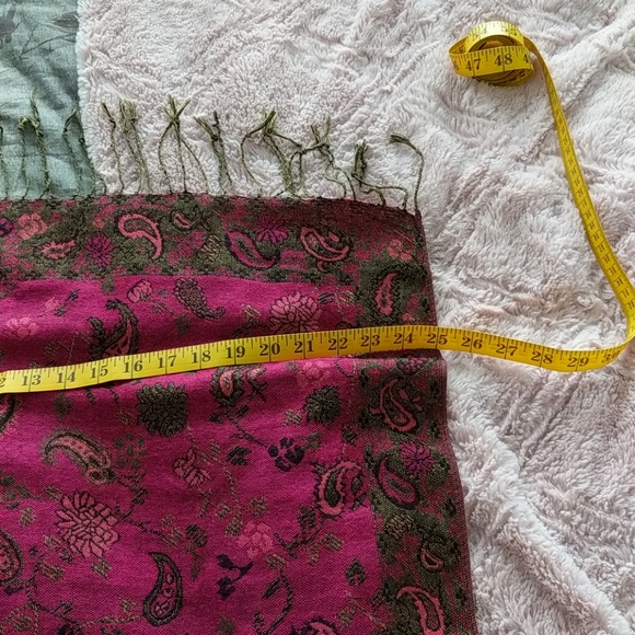 Paisley Pashmina/Scarf - Picture 4 of 5